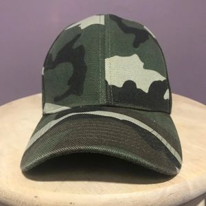 Like New! A’gaci Camo Hat!